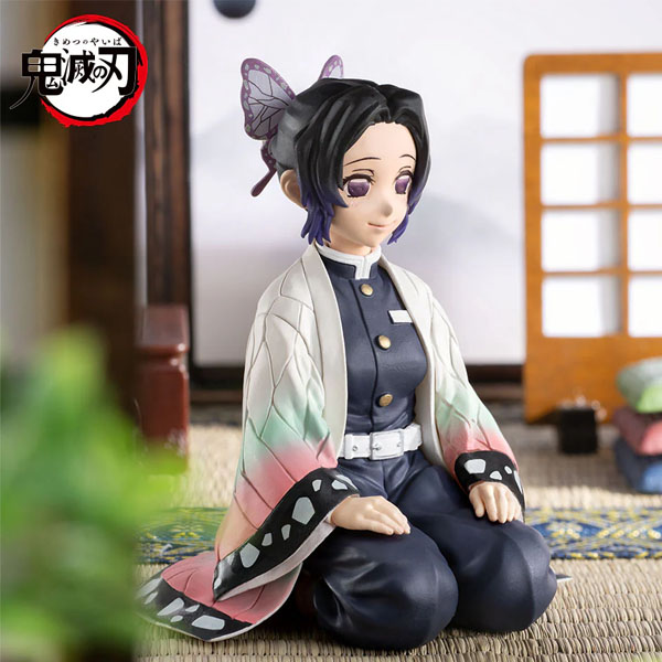 Sega Demon Slayer Kimetsu no Yaiba Shinobu Kocho Premium Perching Figure